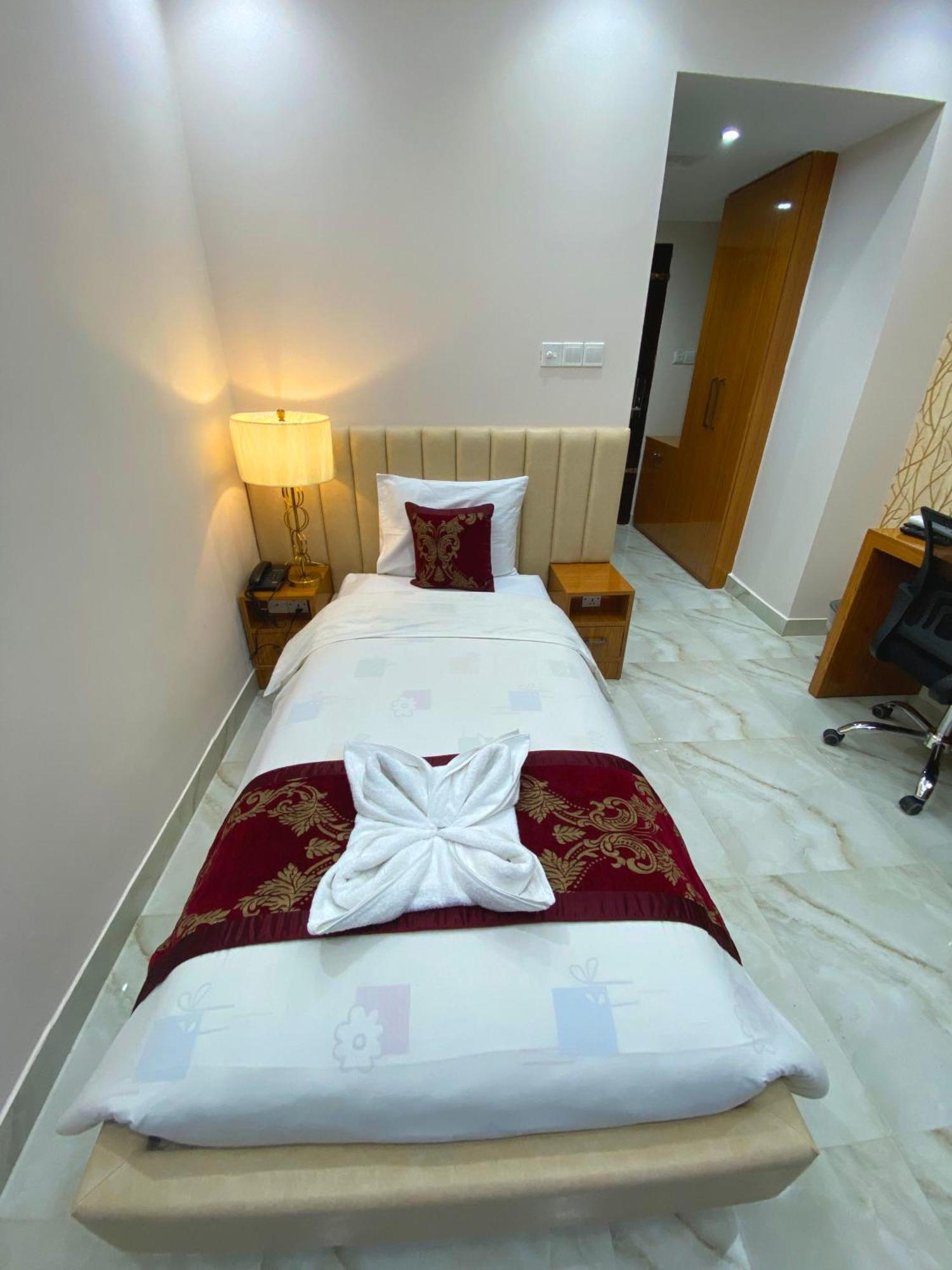 Hotel Valentino Noakhali 외부 사진