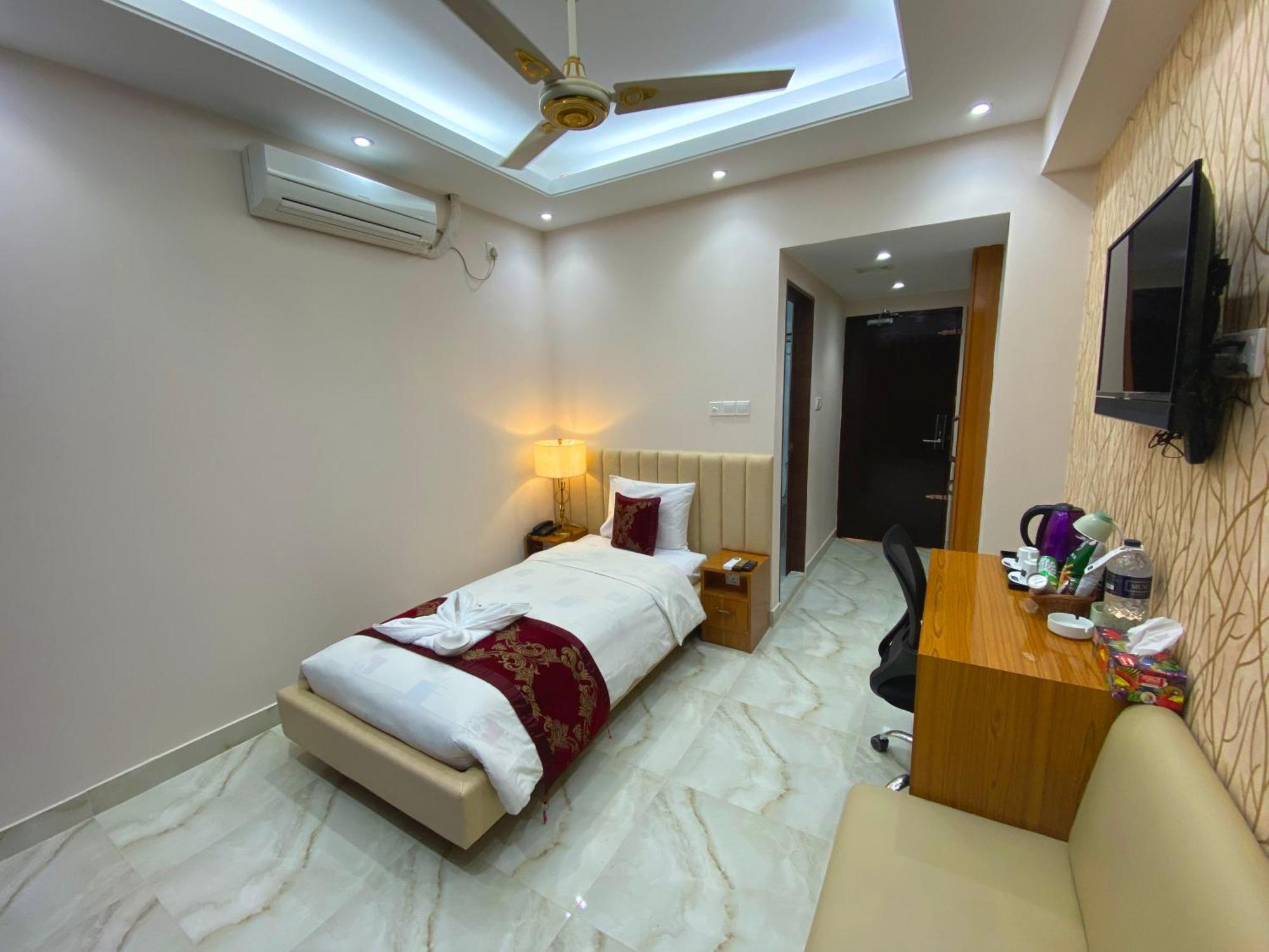 Hotel Valentino Noakhali 외부 사진